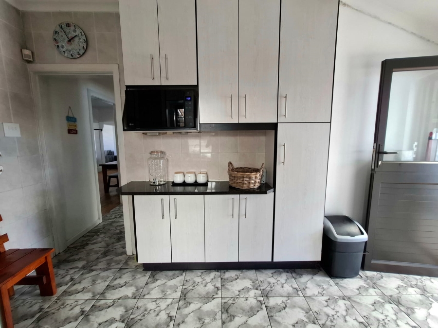 To Let 3 Bedroom Property for Rent in Ruyterwacht Western Cape